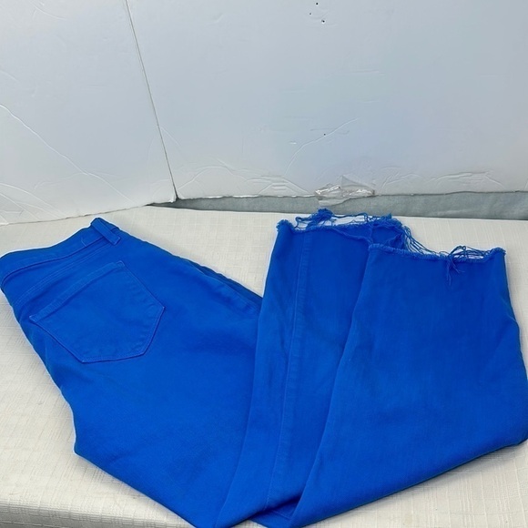 L’Agence Sada jean.  High waist, straight leg, cropped length, raw hem size 26 - Picture 2 of 8